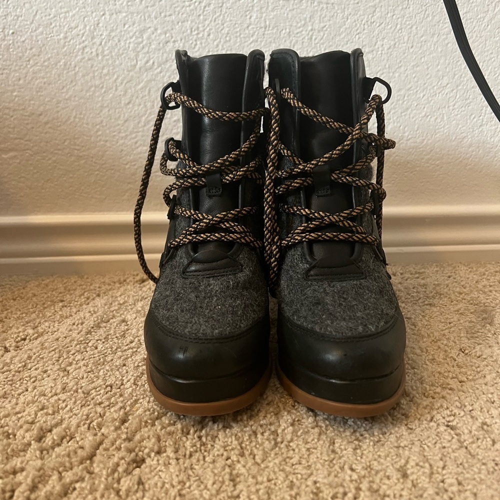 Sorel Lace up Heeled Weather Boots